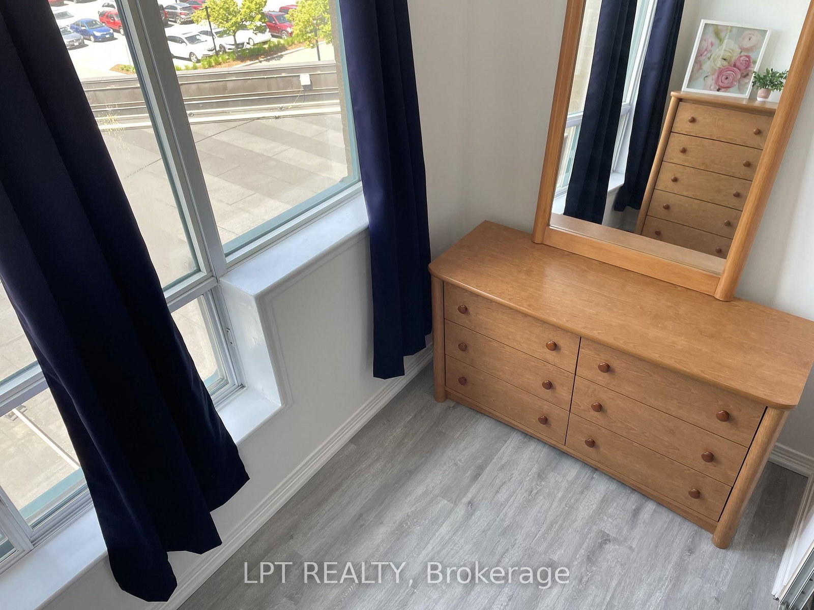 711 Rossland Road E, Unit 505 - Photo 14