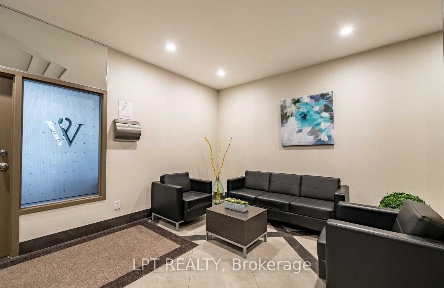 711 Rossland Road E, Unit 505 - Photo 7