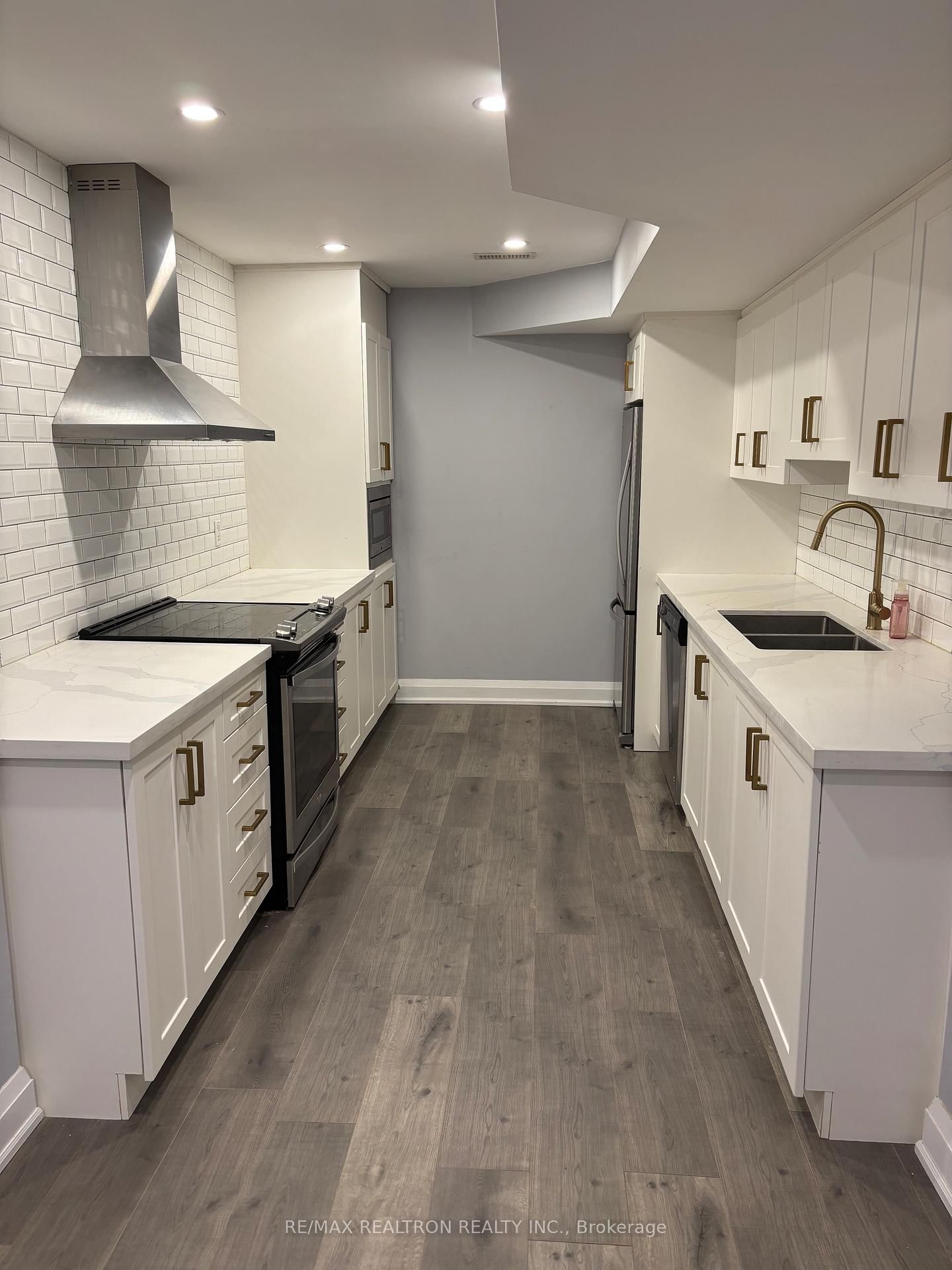 31 Beaverdams Drive, Unit Basement - Photo 8