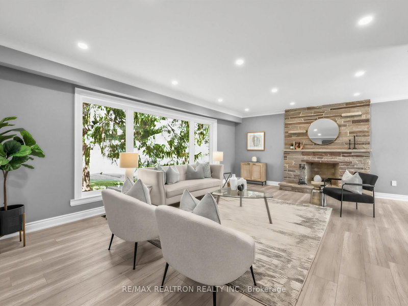 7 White Ave, Toronto, M1C 1P1 | Image 3