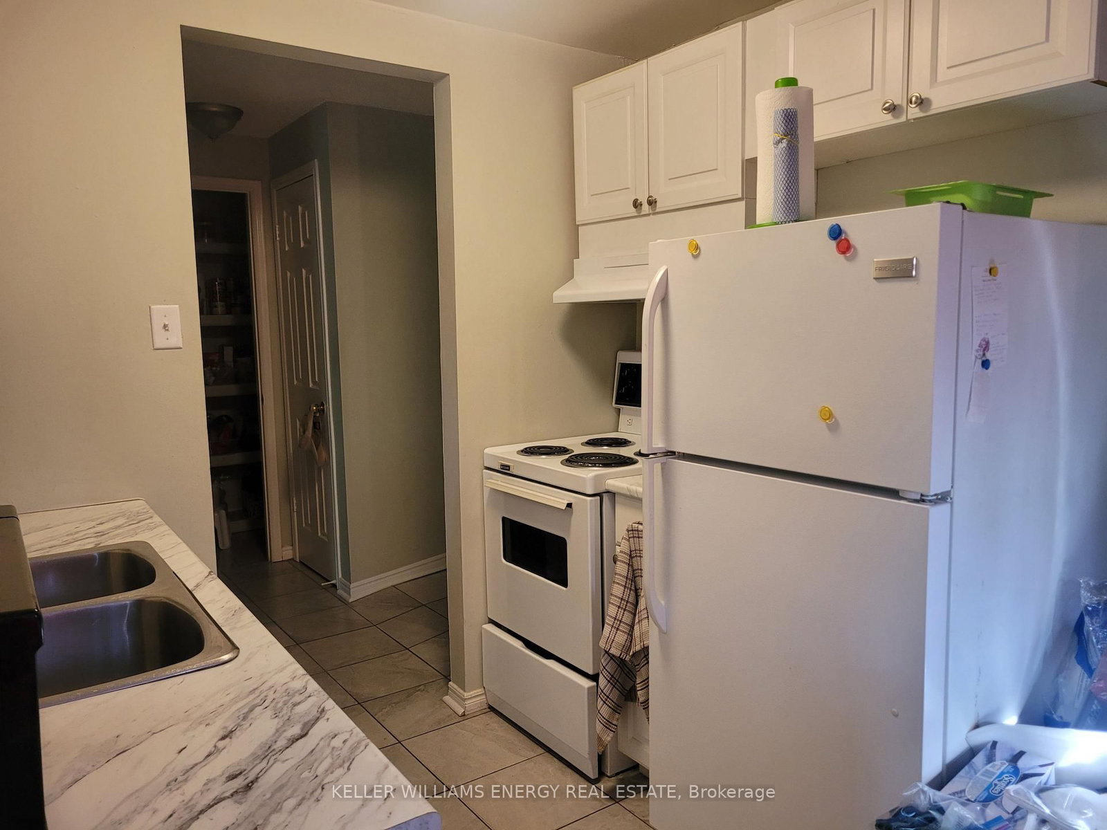 576 Mary Street E, Unit 207 - Photo 3