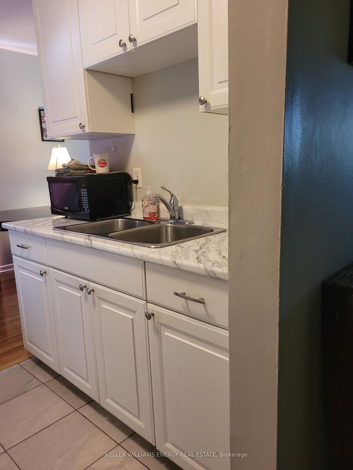 576 Mary Street E, Unit 207 - Photo 4