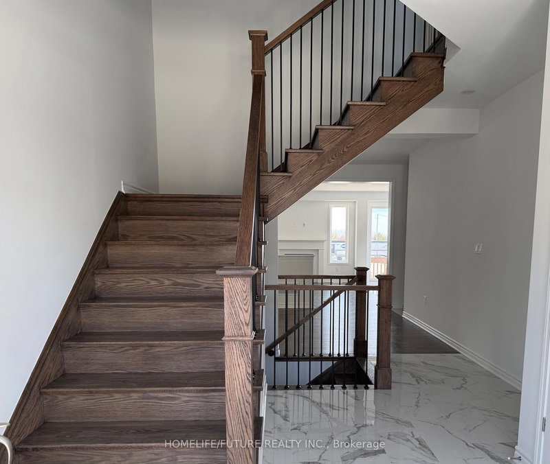 3429 Deepglade Path, Pickering, L1X 0V6 | Image 2