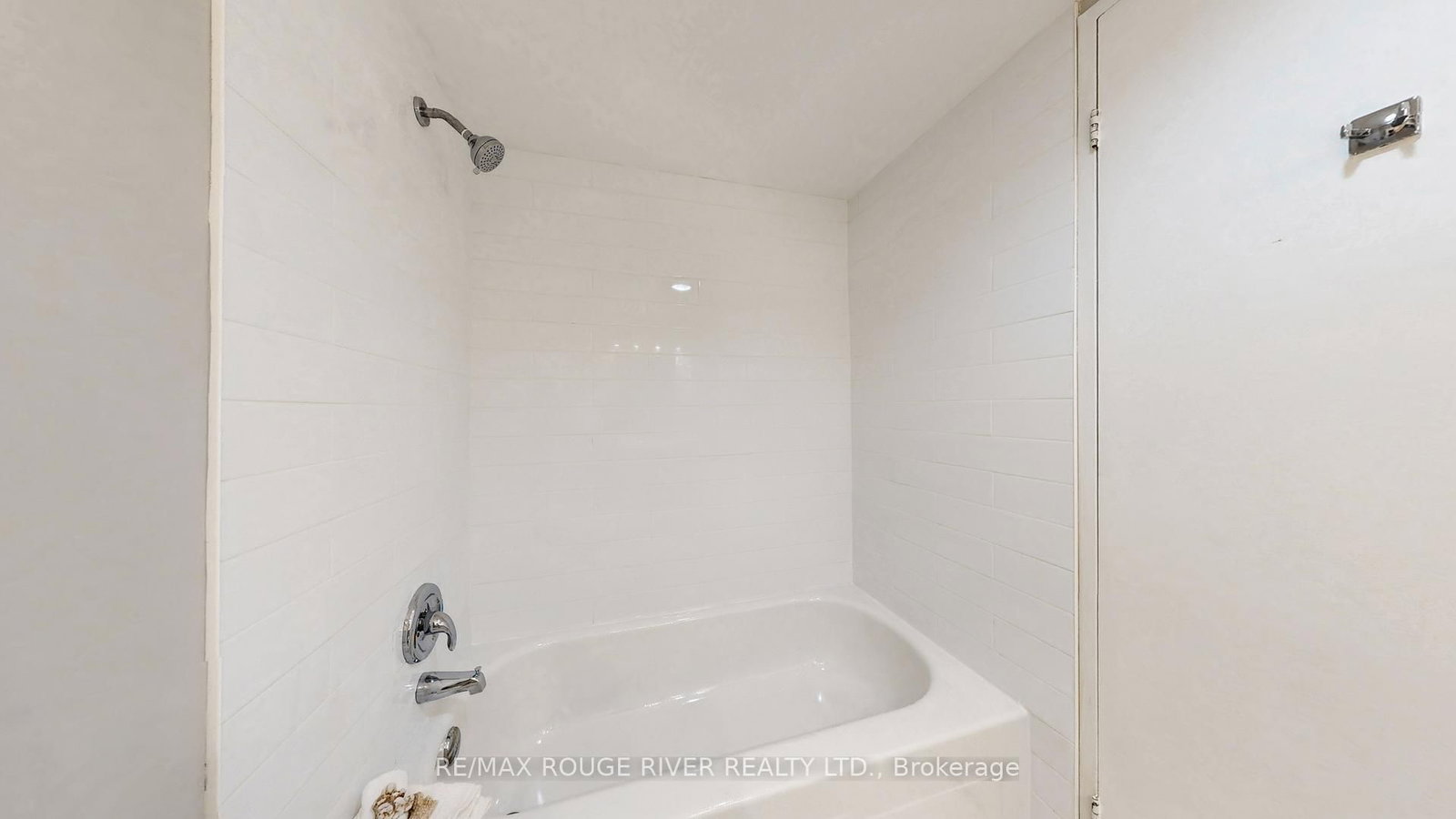 40 Chichester Place, Unit 203 - Photo 34