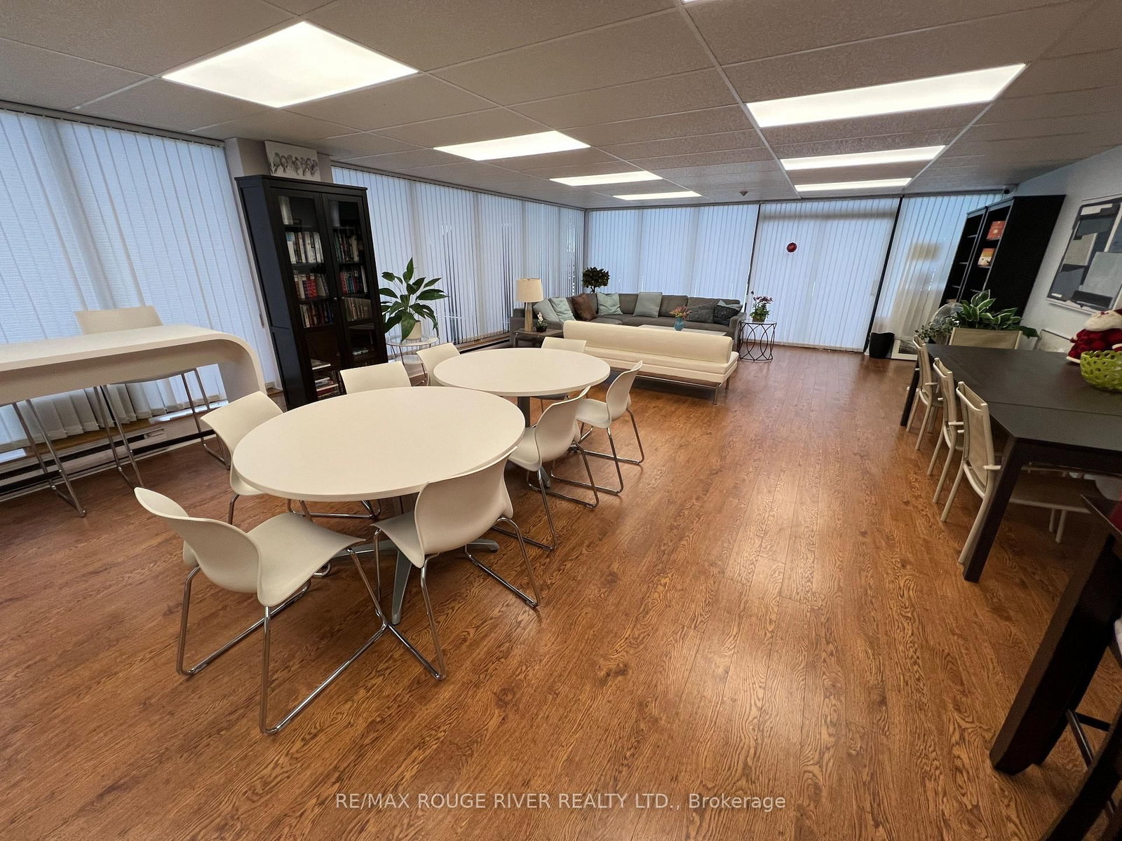 40 Chichester Place, Unit 203 - Photo 43