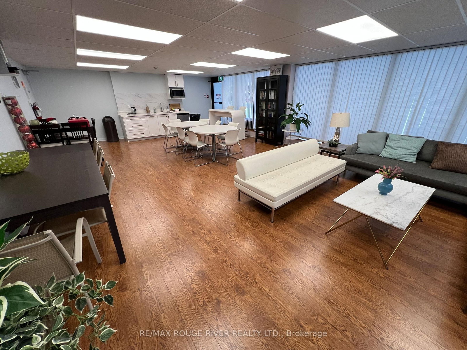 40 Chichester Place, Unit 203 - Photo 45