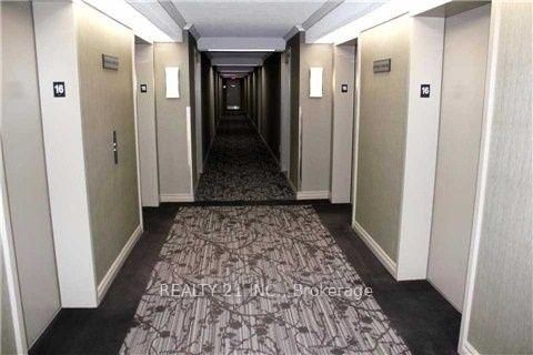 821 - 3 Greystone Walk Dr, Toronto, M1K 5J4 | Image 3