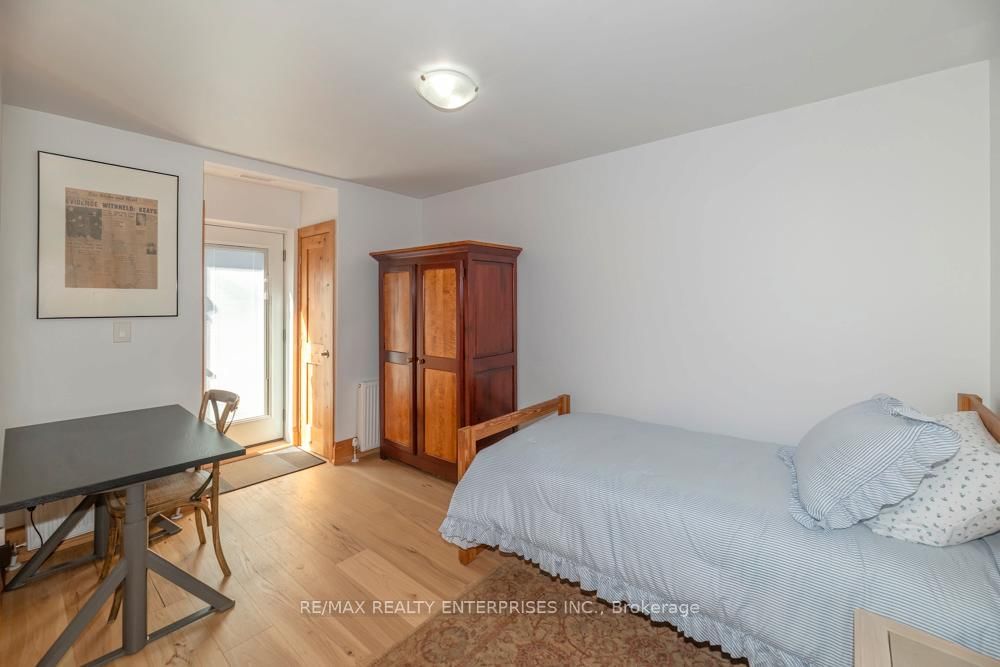 837 Kingston Road, Unit Upper - Photo 14