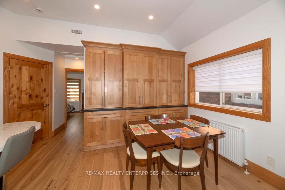 837 Kingston Road, Unit Upper - Photo 5