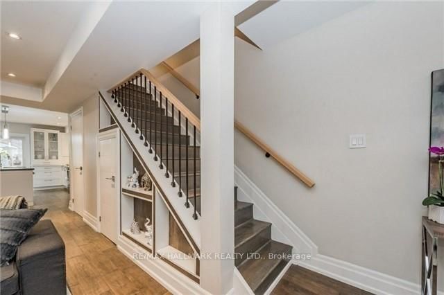68 Lewis St, Toronto, M4M 2H3 | Image 3
