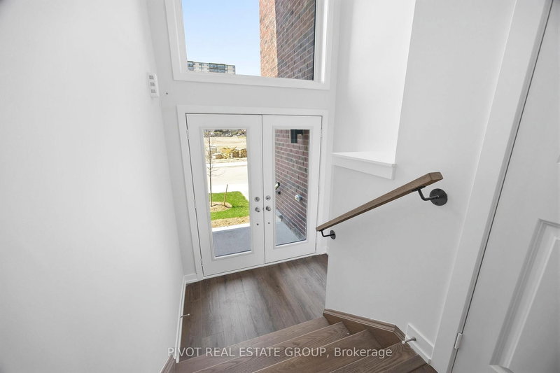 140 Danielle Moore Circ, Toronto, M1P 0G9 | Image 3