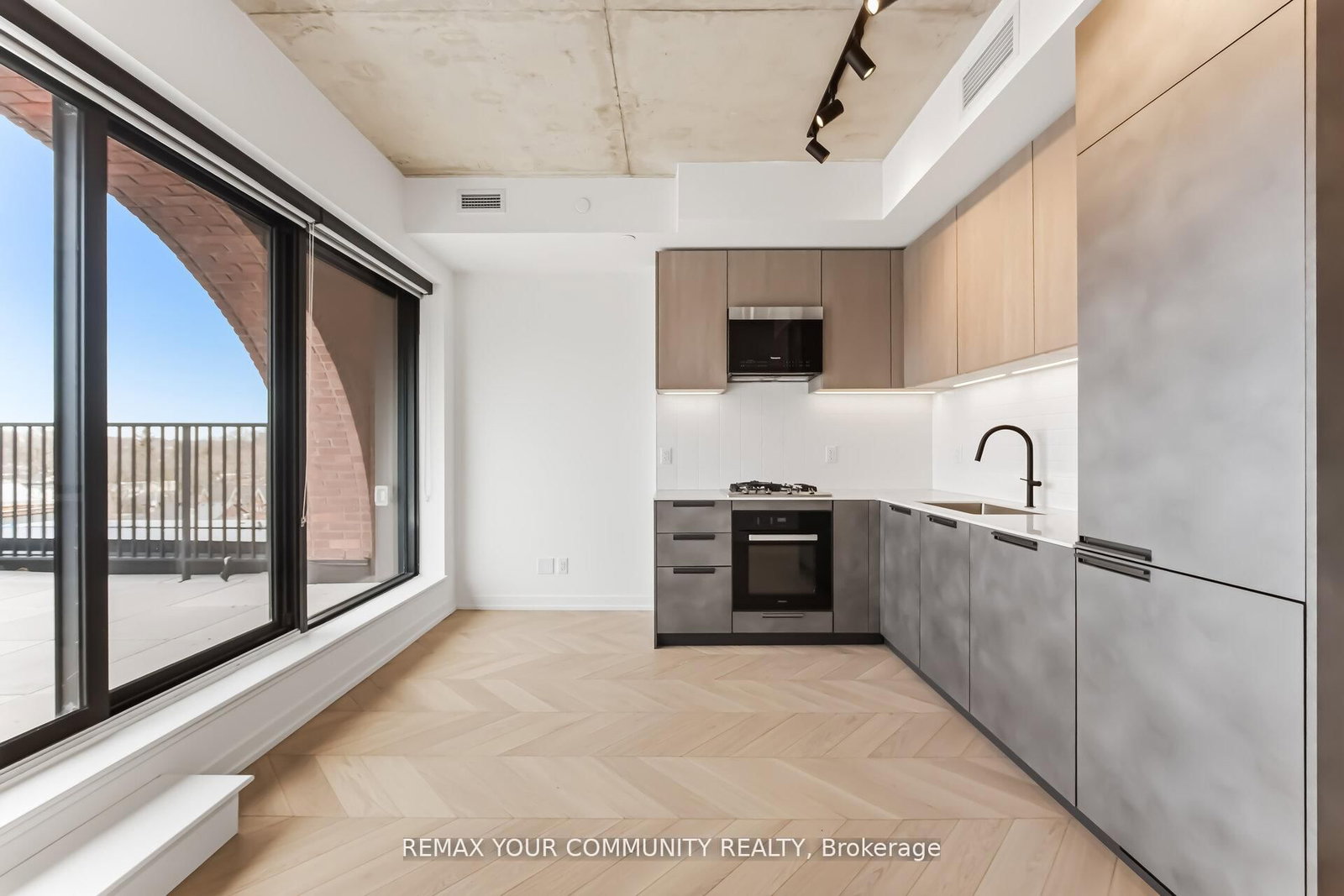 761 Queen Street, Unit 603 - Photo 11