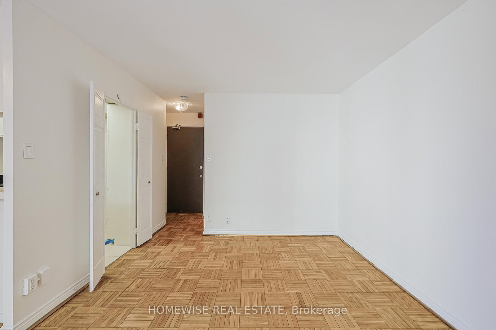 485 Kingston Road, Unit 705 - Photo 14