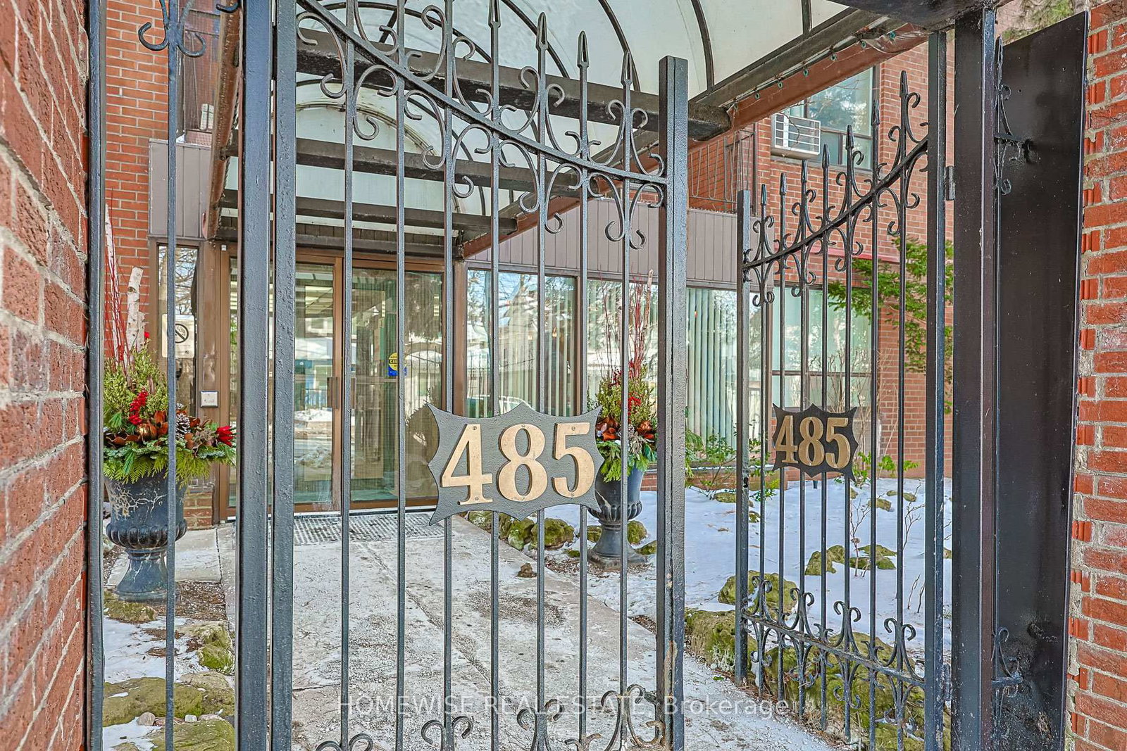 485 Kingston Road, Unit 705 - Photo 26