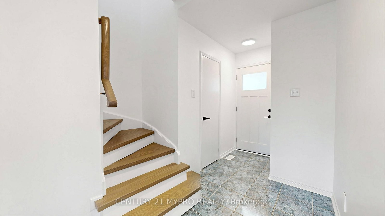 1399 Anton Square - Photo 17