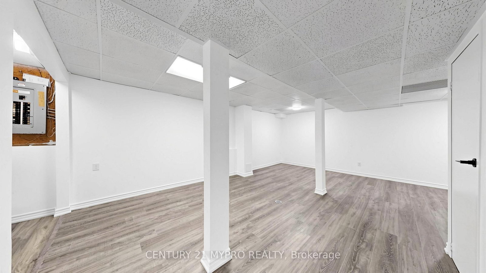 1399 Anton Square - Photo 33