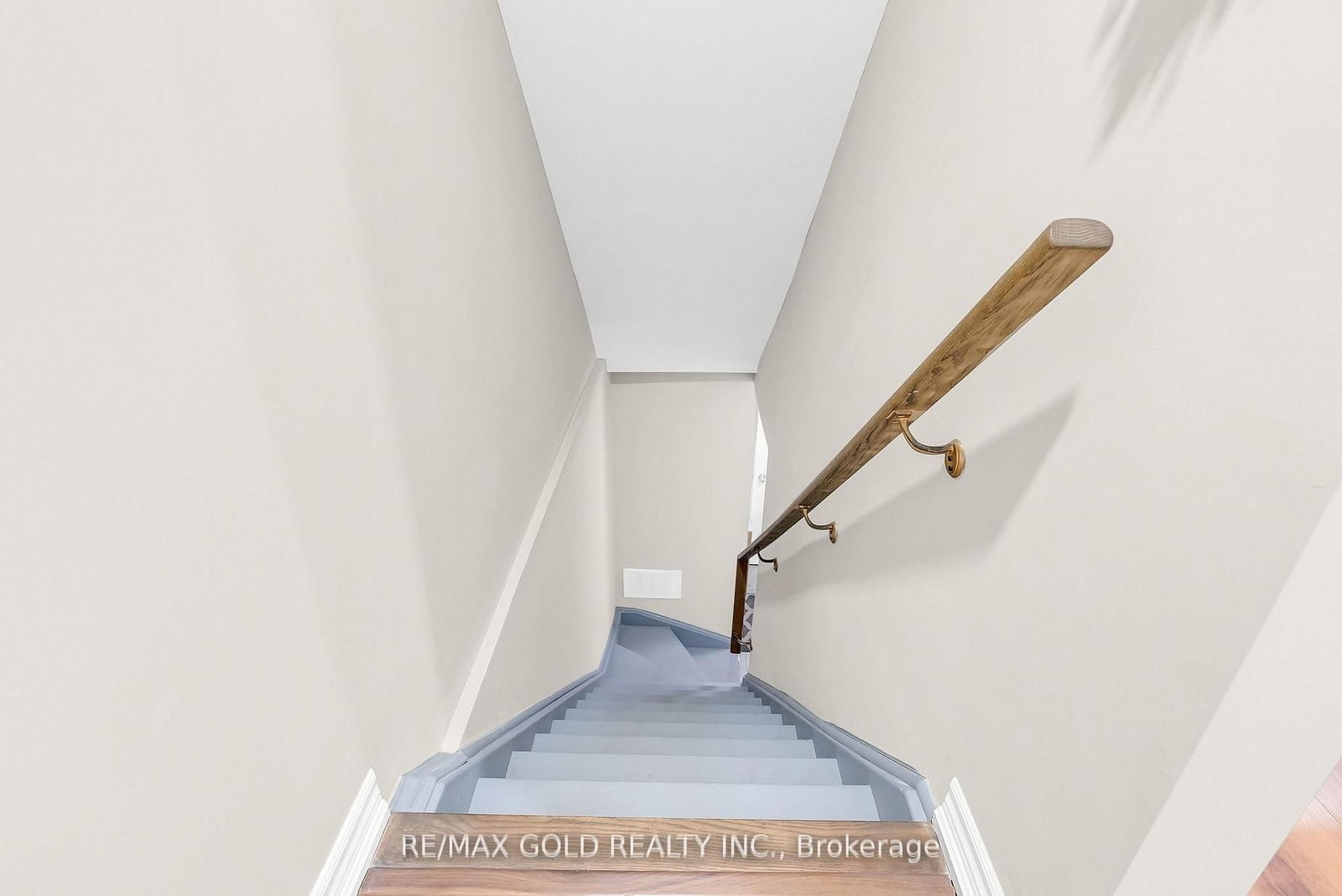 1030 Dunsley Way, Unit 06 - Photo 29