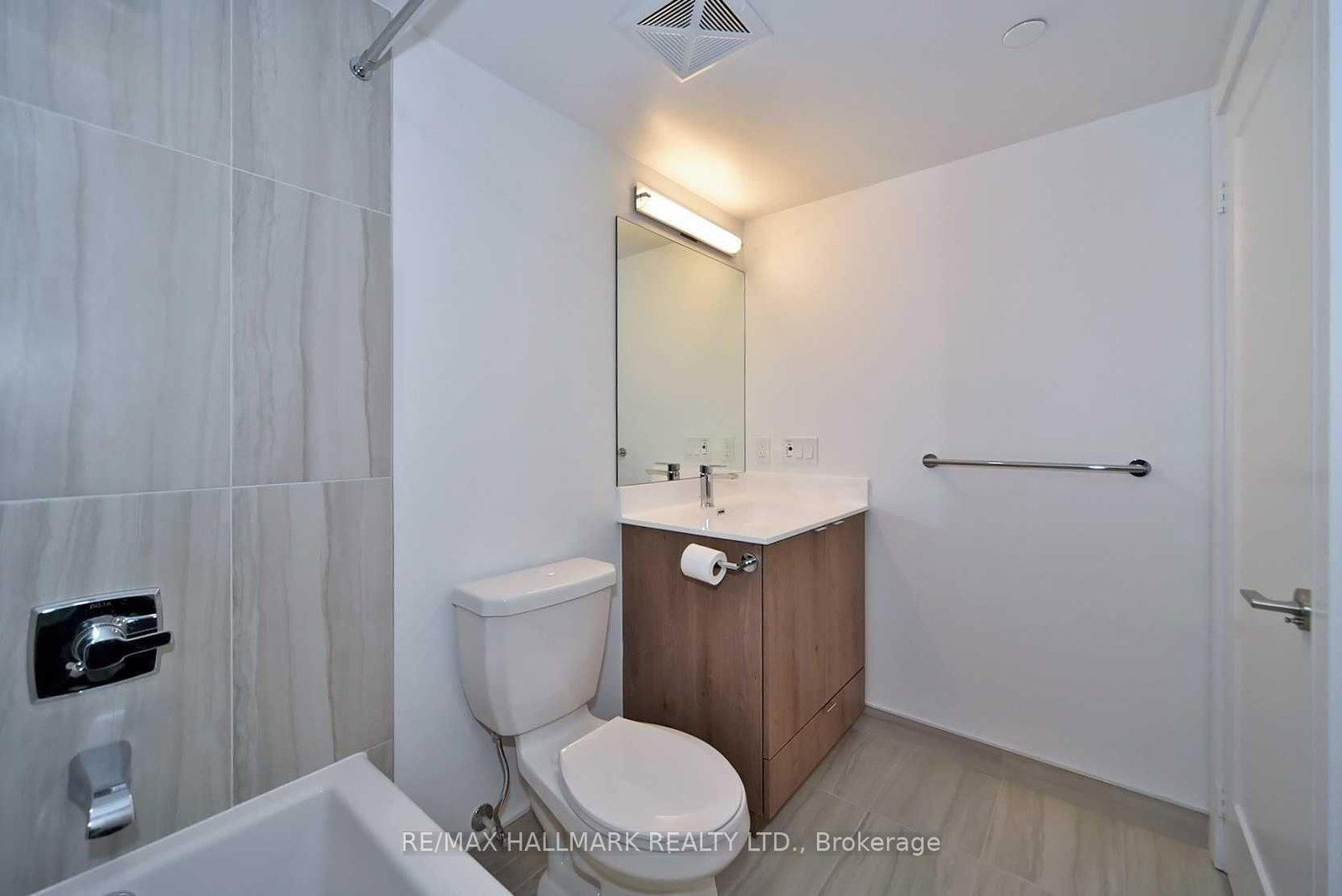 225 Village Green Square, Unit 1308 - Photo 14