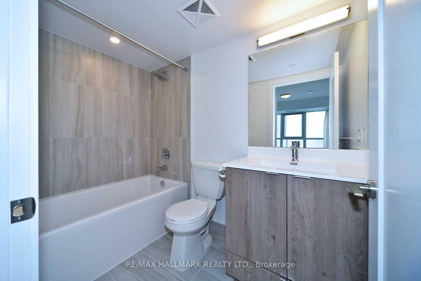 225 Village Green Square, Unit 1308 - Photo 15