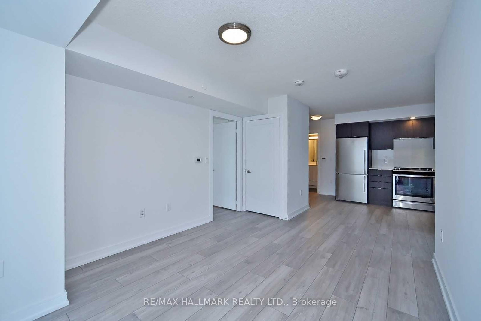 225 Village Green Square, Unit 1308 - Photo 9