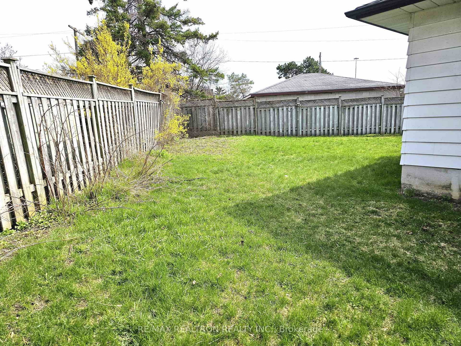537 Lisbon Court - Photo 27
