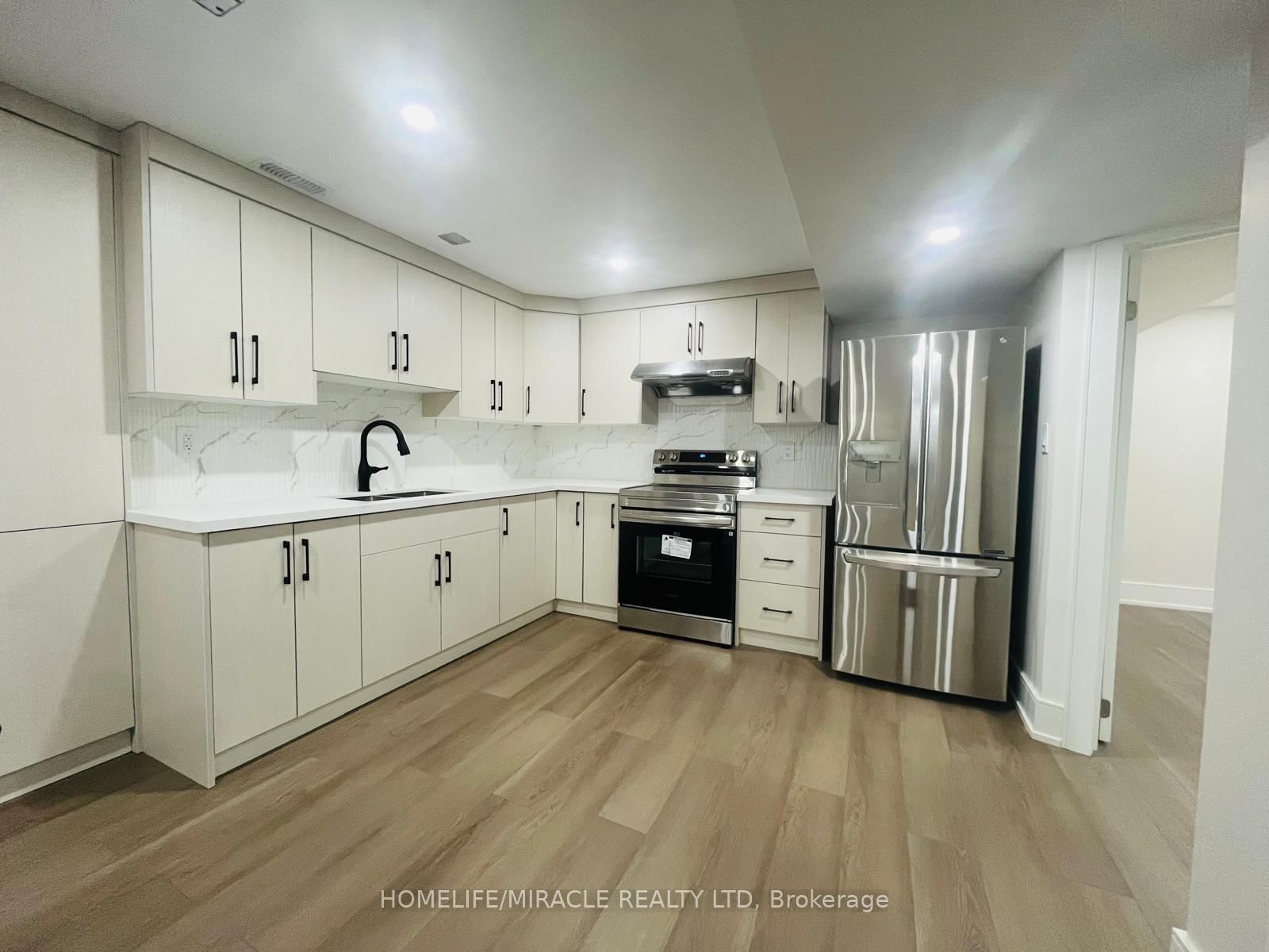 28 Fishlock Street - Photo 2