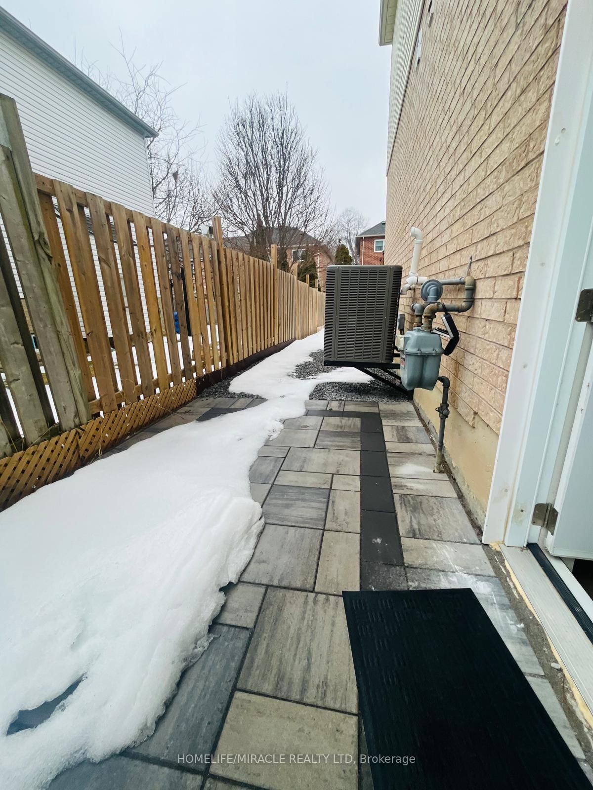 28 Fishlock Street - Photo 8