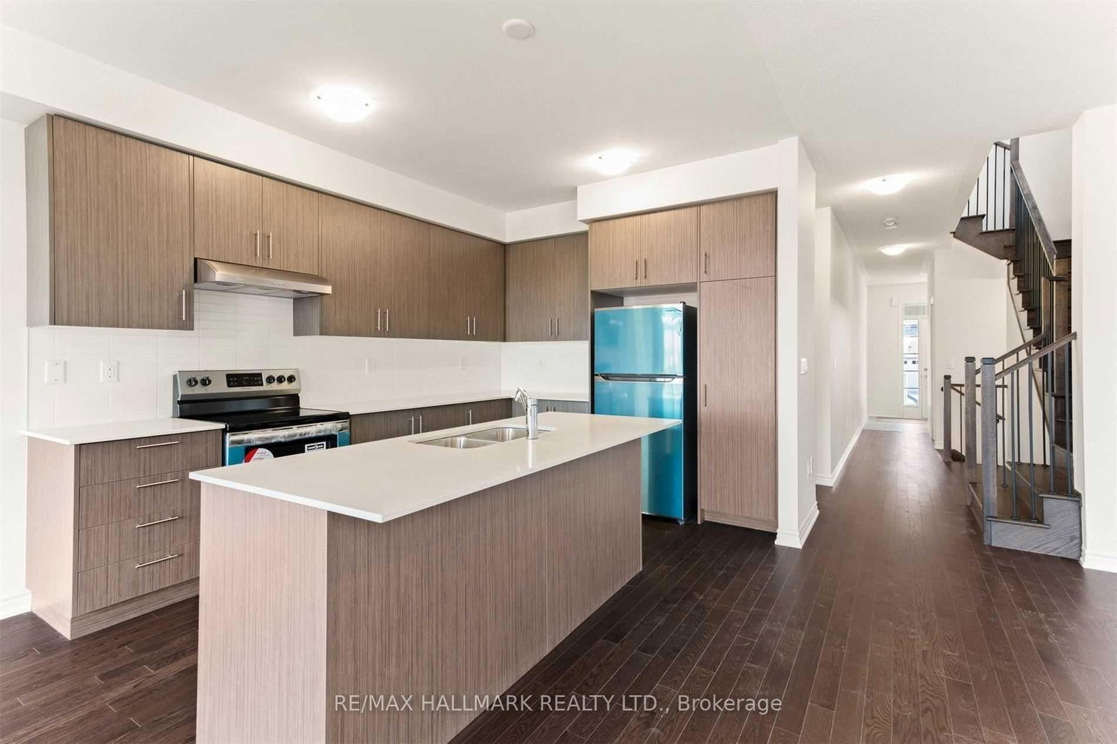 103 Laing Drive - Photo 4