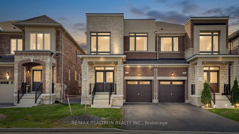 10 Hinkson St, Whitby, L1P 1Y2 | Image 2