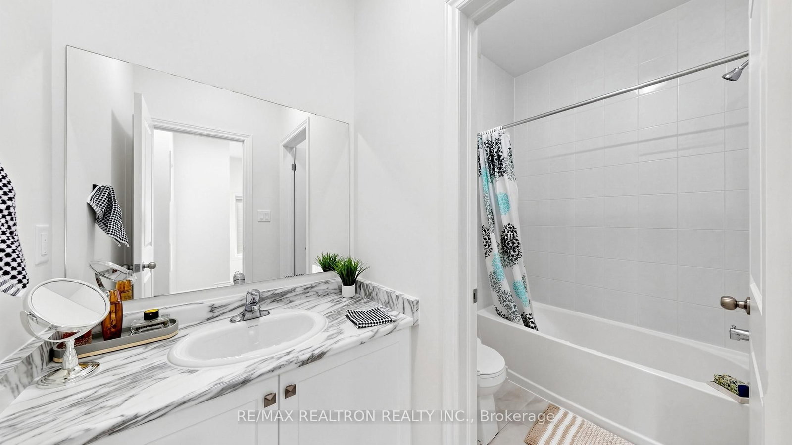 10 Hinkson Street - Photo 36