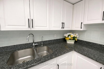 201-275 Bamburgh Circle, Toronto, Ontario image-0-3