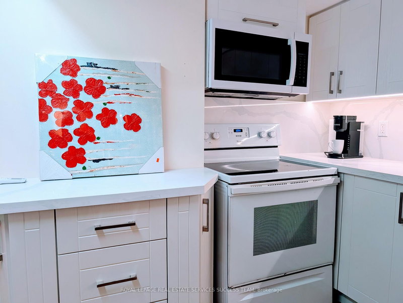 Bestment - 20 Chest Hill Rd Rd S, Toronto, M4K 1X3 | Image 3