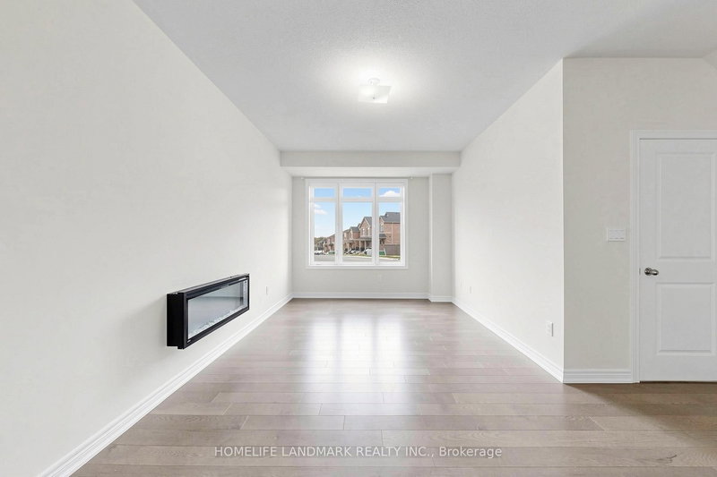 2686 Delphinium Tr, Pickering, L1X 0M1 | Image 3