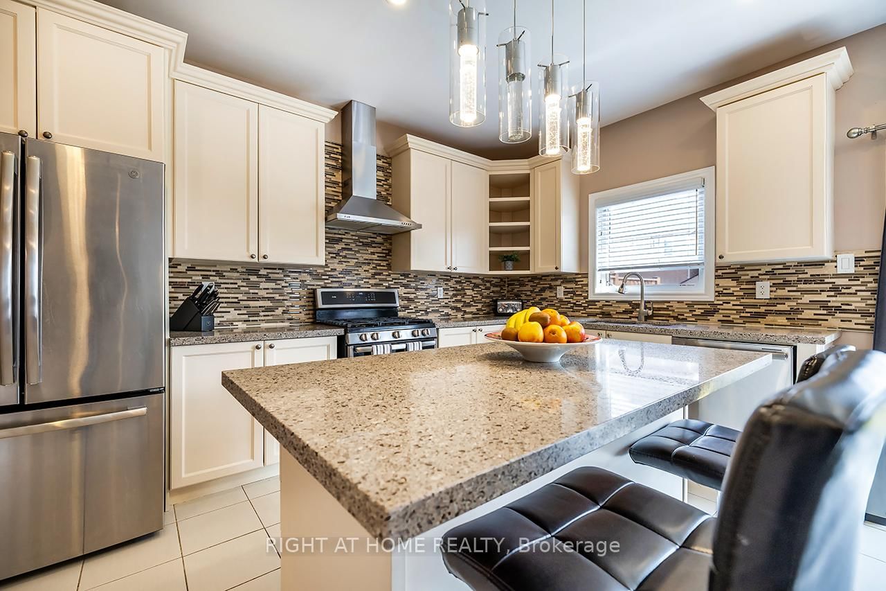 1663 Irvine Scott Street - Photo 11