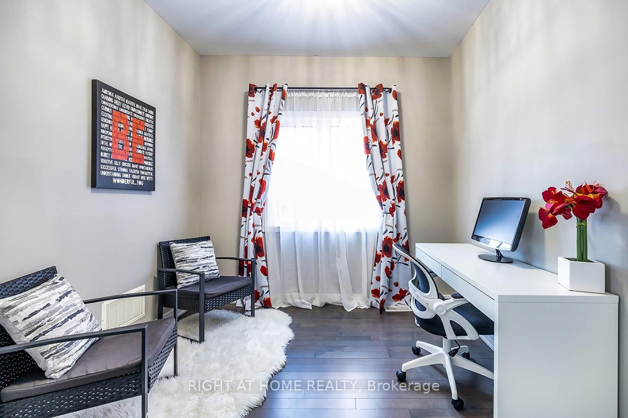 1663 Irvine Scott Street - Photo 4