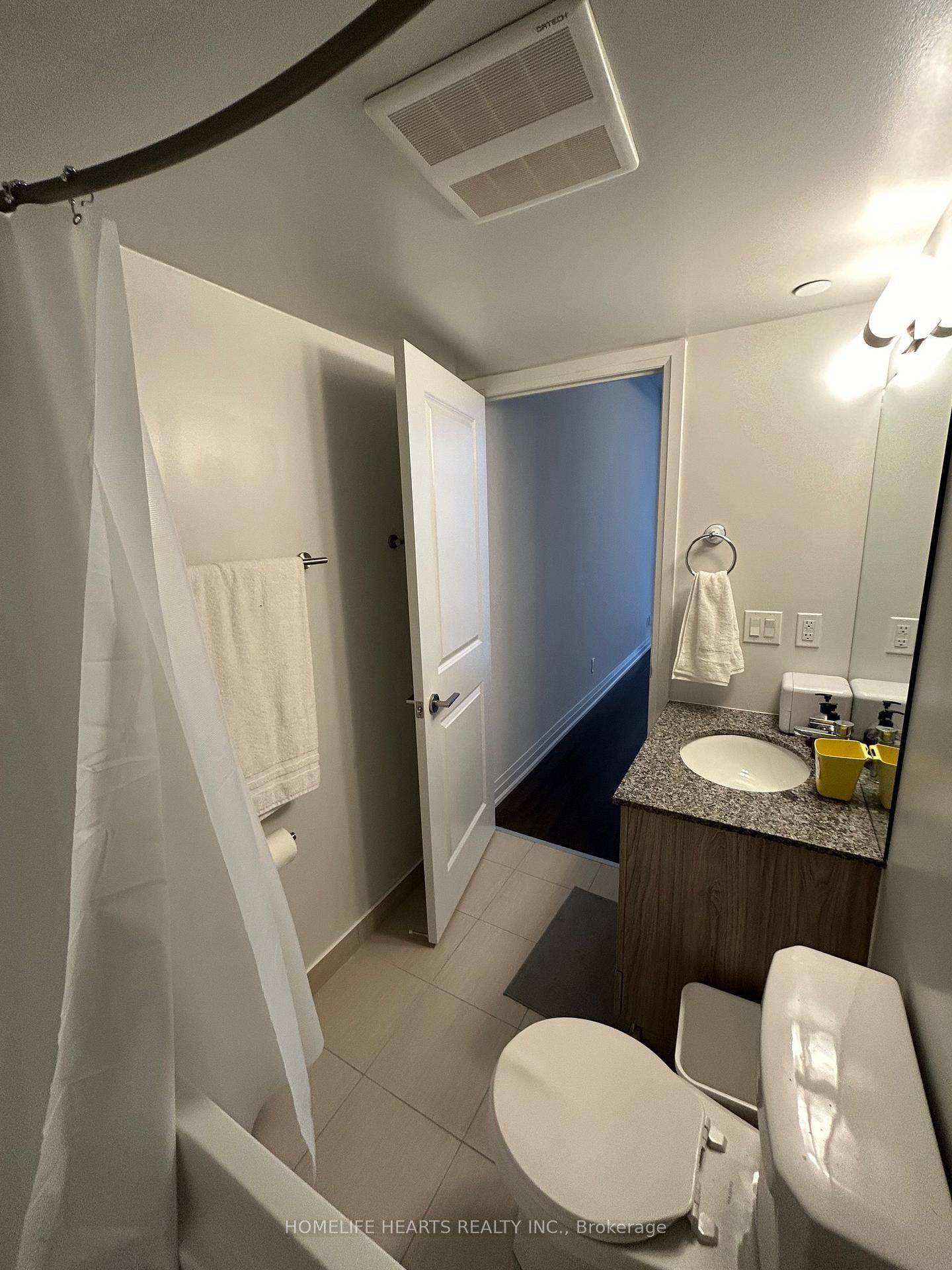 20 Meadowglen Place E, Unit 822 - Photo 10