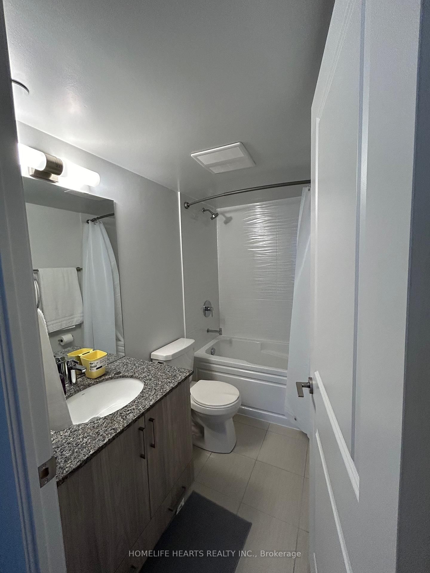 20 Meadowglen Place E, Unit 822 - Photo 12