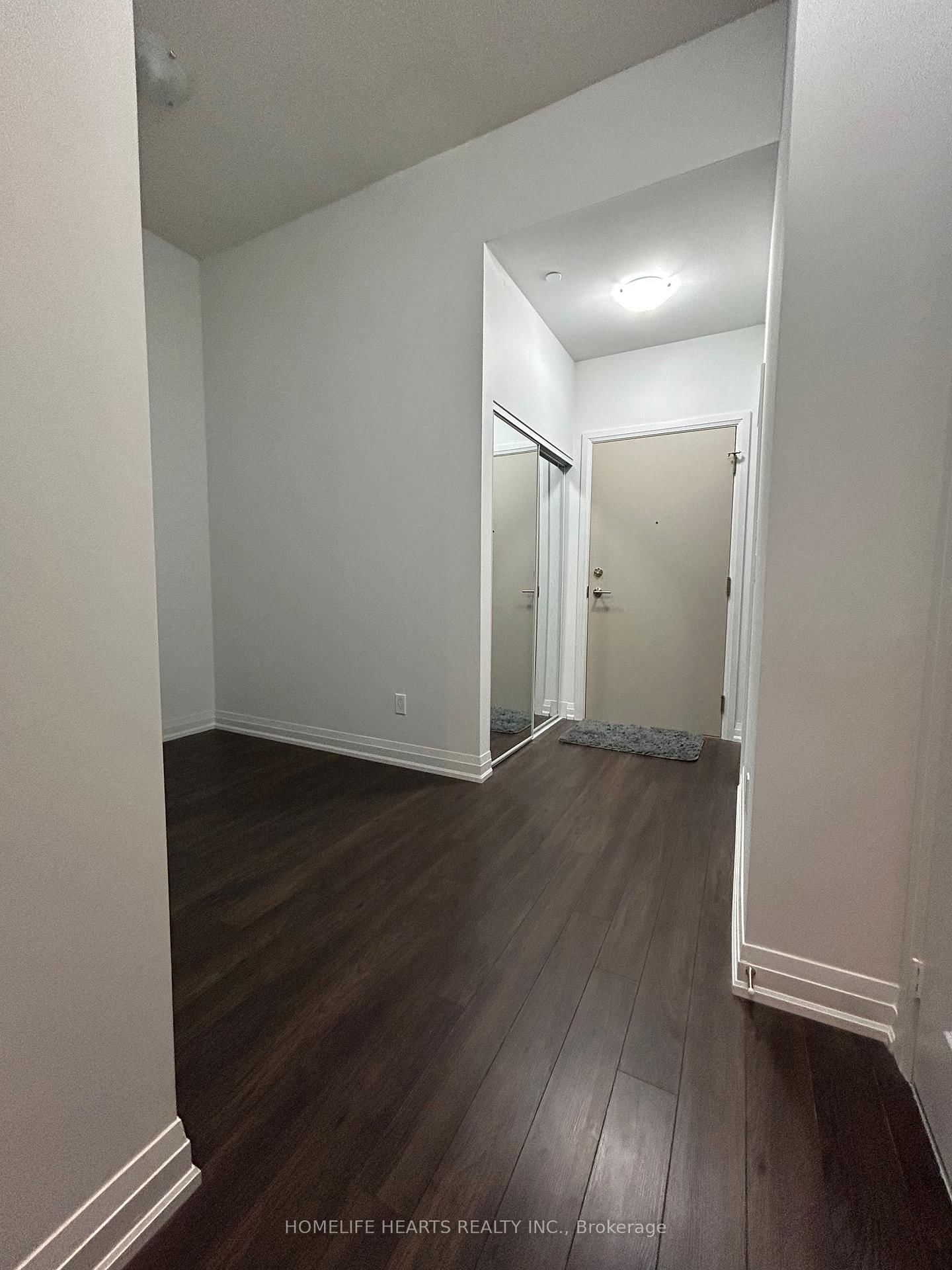 20 Meadowglen Place E, Unit 822 - Photo 18