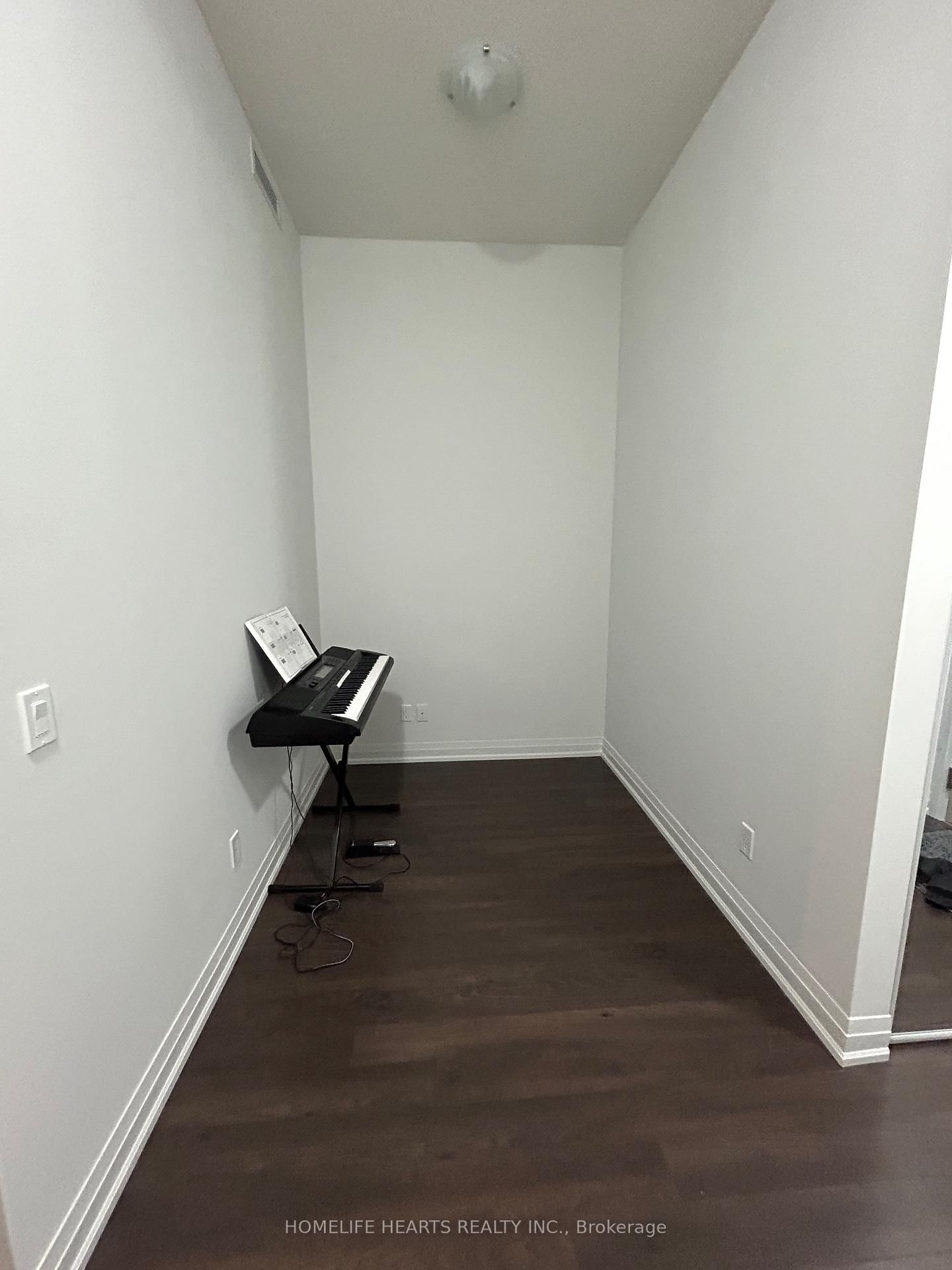 20 Meadowglen Place E, Unit 822 - Photo 20