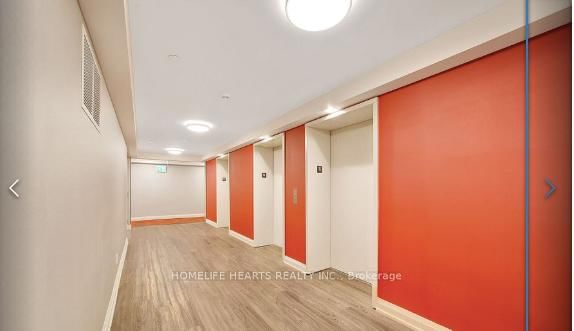 20 Meadowglen Place E, Unit 822 - Photo 32