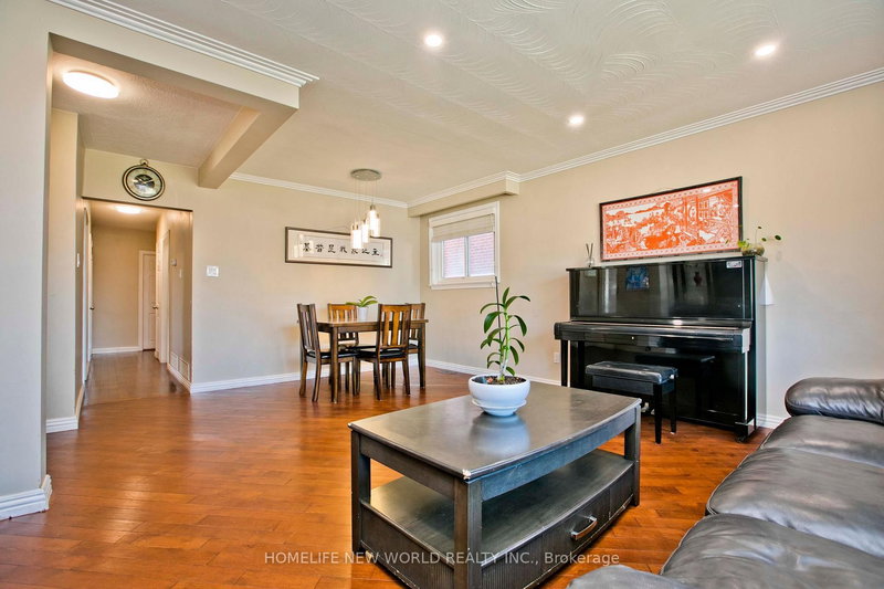 Main - 27 Doerr Rd, Toronto, M1P 4M7 | Image 3