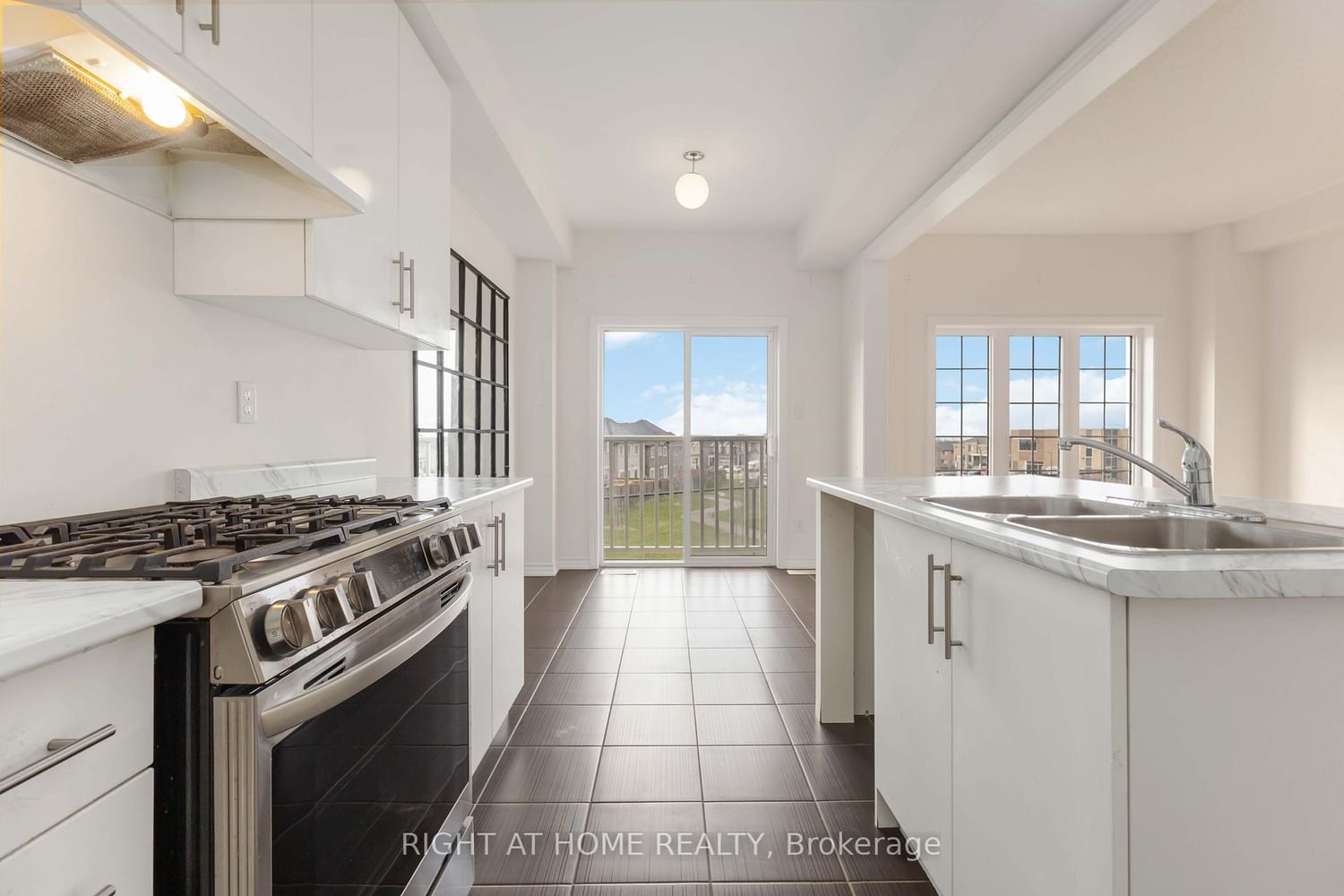 1111 Skyridge Boulevard - Photo 14