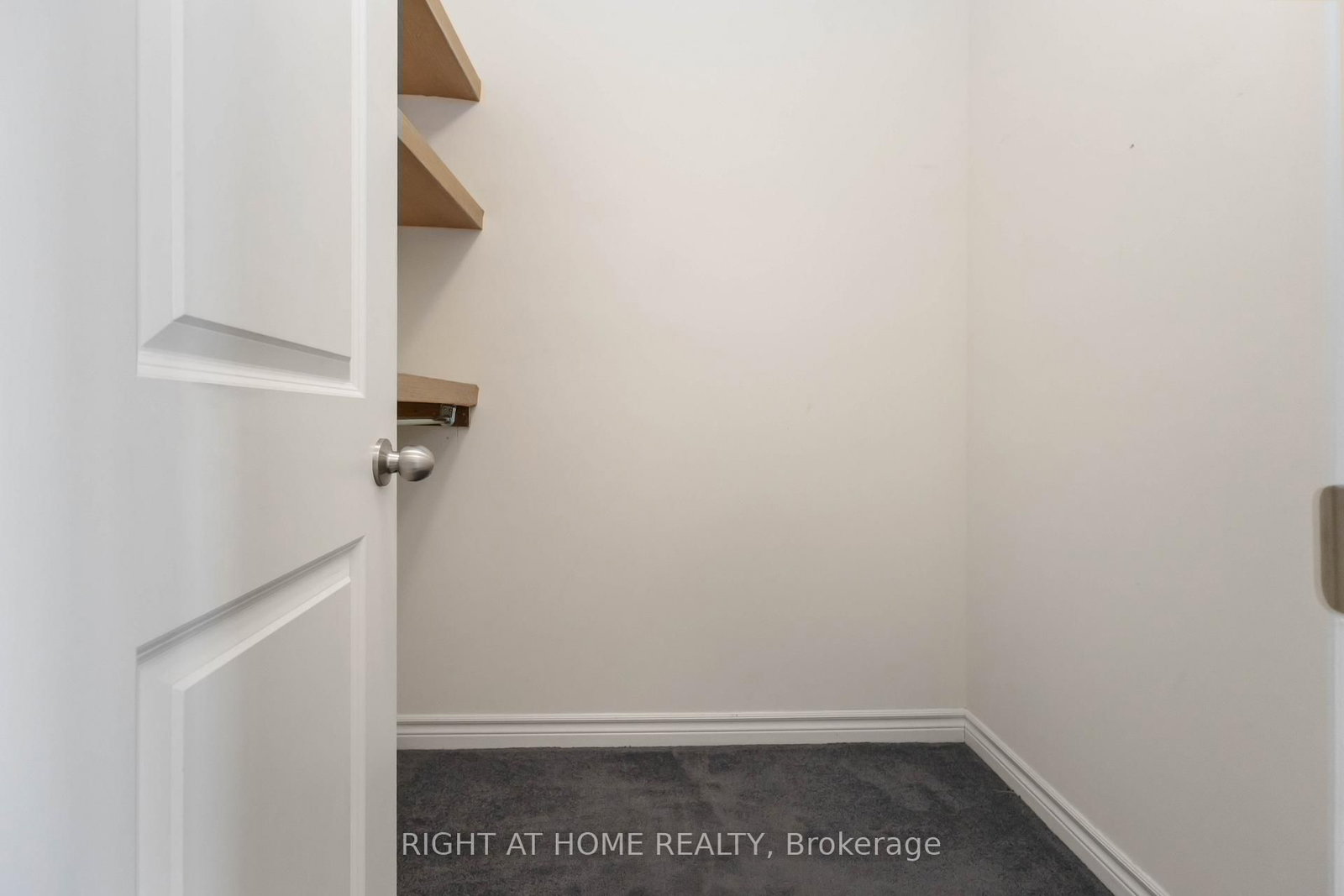 1111 Skyridge Boulevard - Photo 25