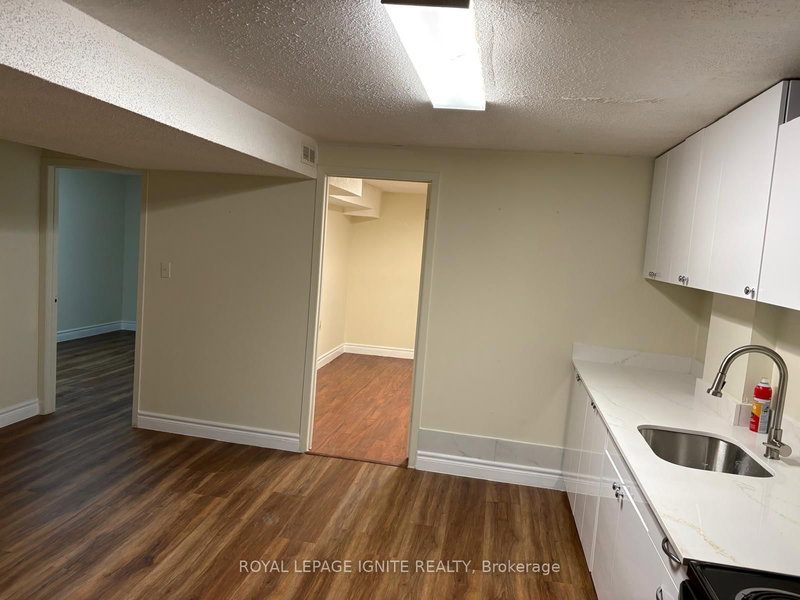 Bsmt - 72 Brimstone Cres, Toronto, M1V 3L2 | Image 3
