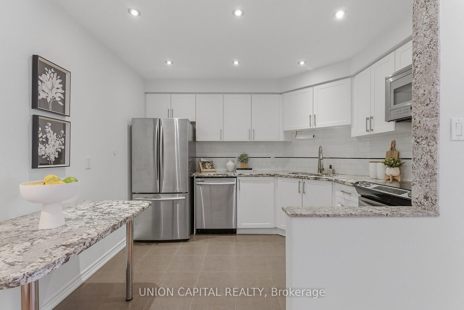 1400 The Esplanade N, Unit 120 - Photo 6