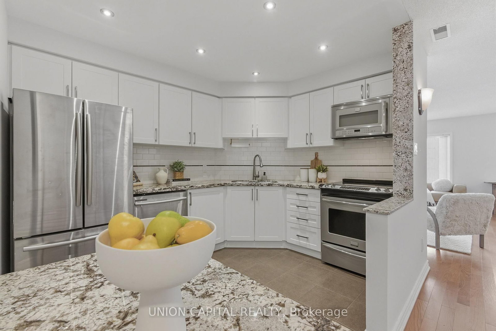 1400 The Esplanade N, Unit 120 - Photo 7