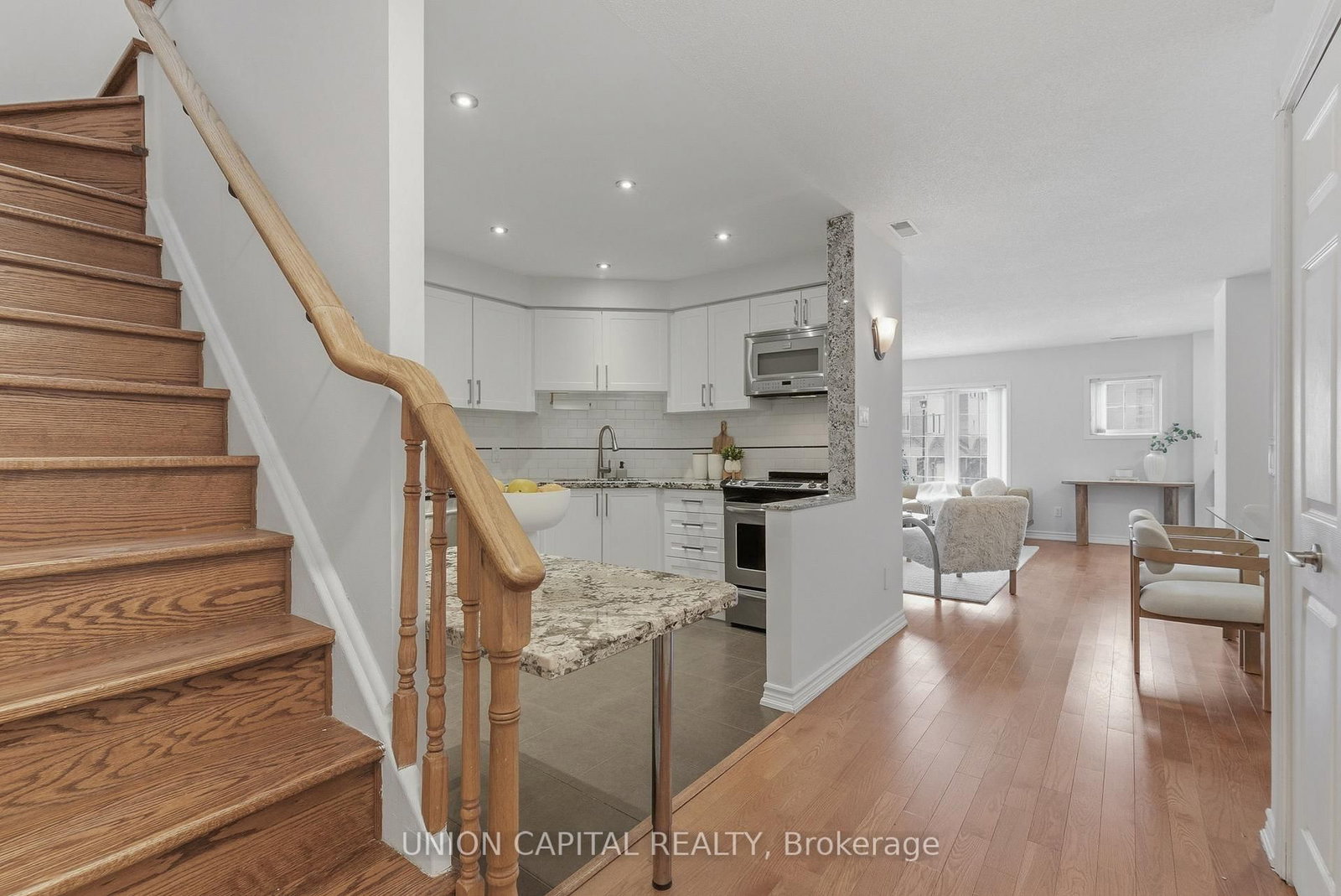 1400 The Esplanade N, Unit 120 - Photo 9