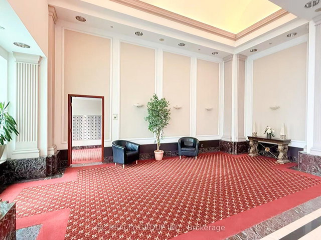 2205 - 11 Lee Centre Drive