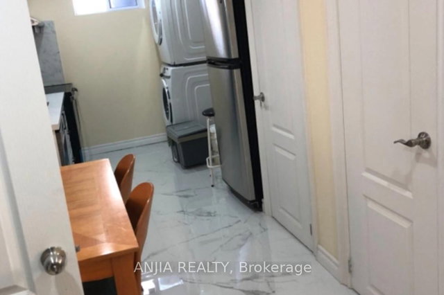 Bsmt#1 - 20 Colinayre Cres Crescent