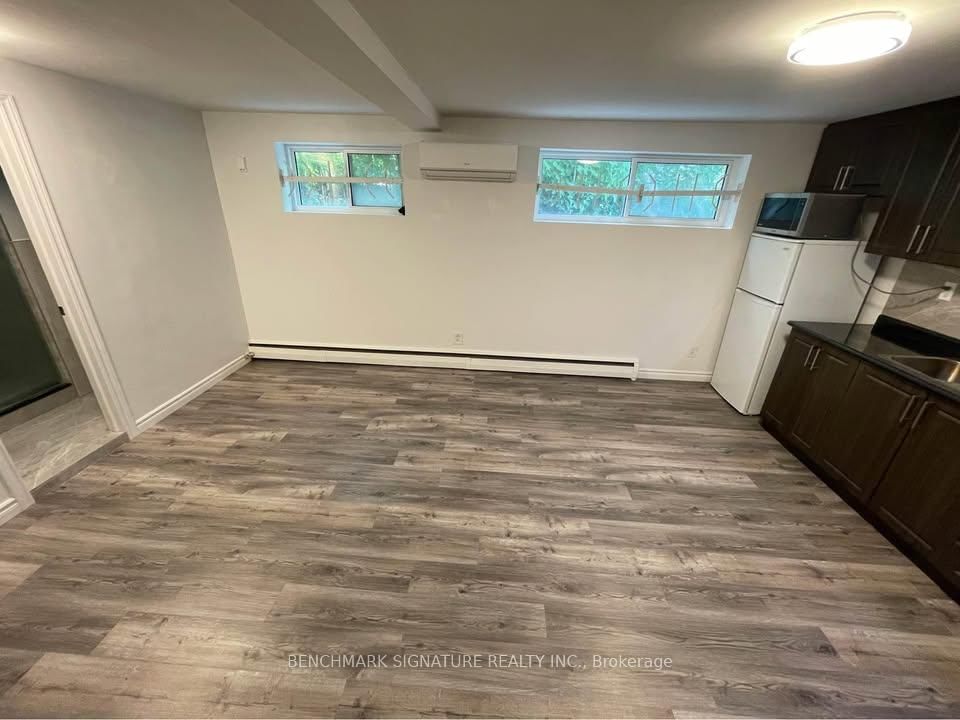 575 Birchmount Road, Unit B - Photo 4